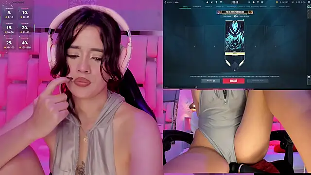 Snapshot of EvelynLips_ chatting on September 23, 2025, 3:02 am EvelynLips online show from September 23, 2025, 3:02 am