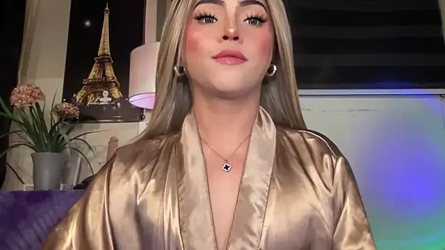 Snapshot of calimonroe chatting on October 8, 2025, 7:47 pm calimonroe online show from October 8, 2025, 7:47 pm