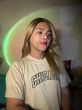 calimonroe online show from April 21, 2026, 11:22 pm