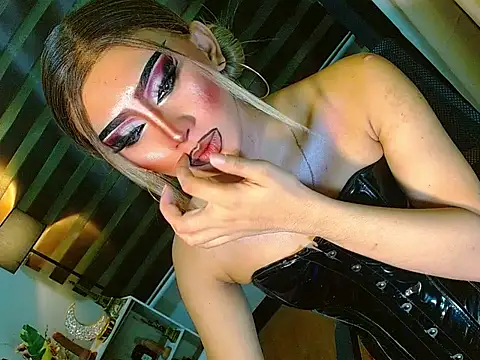 Queen yasii 88 online show from May 28, 2026, 1:39 pm