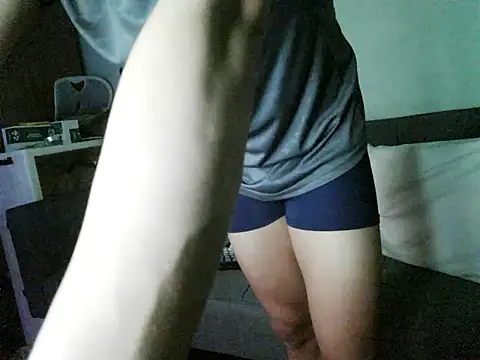 boyhigh1997 online show from April 4, 2026, 6:53 am