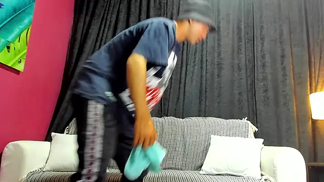 damiann wilians24 online show from September 12, 2025, 10:48 am