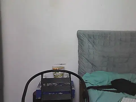 morenocabro10 online show from February 15, 2026, 9:58 pm