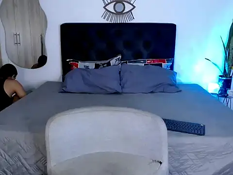 NoahDevil18 online show from October 1, 2025, 1:48 pm