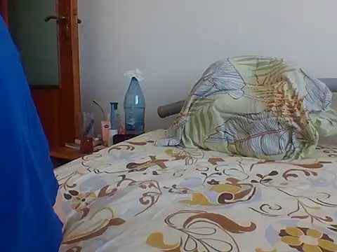 hugecock4u1990 online show from October 28, 2025, 8:46 am