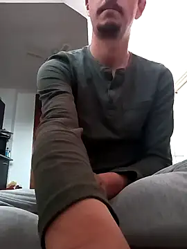 hugecock4u1990 online show from April 14, 2026, 4:28 am