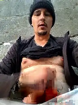 hugecock4u1990 online show from October 22, 2025, 3:22 pm