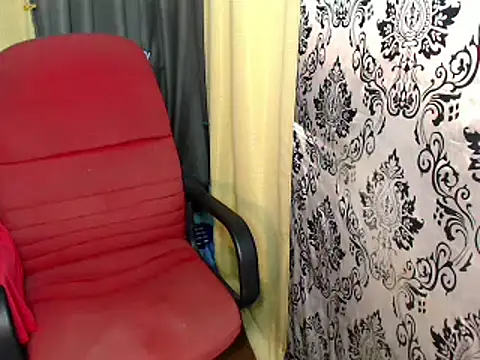 lovelyallena07 online show from March 4, 2026, 7:16 am