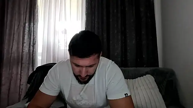 Gold Alpha Boy online show from October 2, 2025, 10:40 am