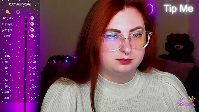 Snapshot of Alicia_love00 chatting on April 22, 2026, 11:28 am Alicia love00 online show from April 22, 2026, 11:28 am