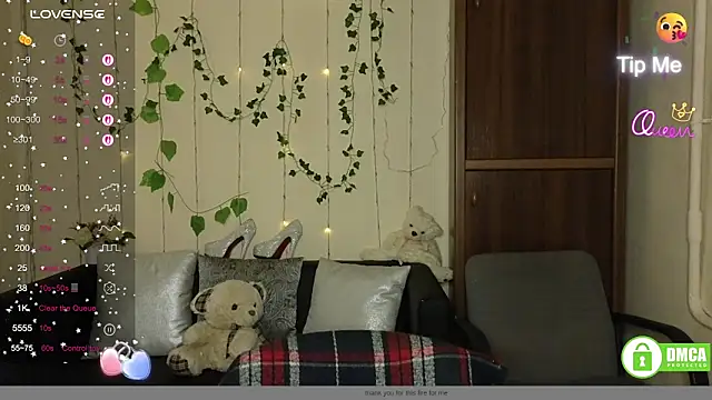 Snapshot of Alicia_love00 chatting on May 5, 2026, 5:21 am Alicia love00 online show from May 5, 2026, 5:21 am