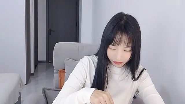 Lisa-3333 online show from November 4, 2025, 1:59 pm