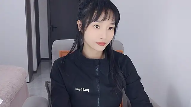 Lisa-3333 online show from December 21, 2025, 1:46 pm