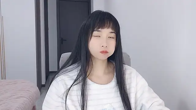 Lisa-3333 online show from January 15, 2026, 2:42 pm