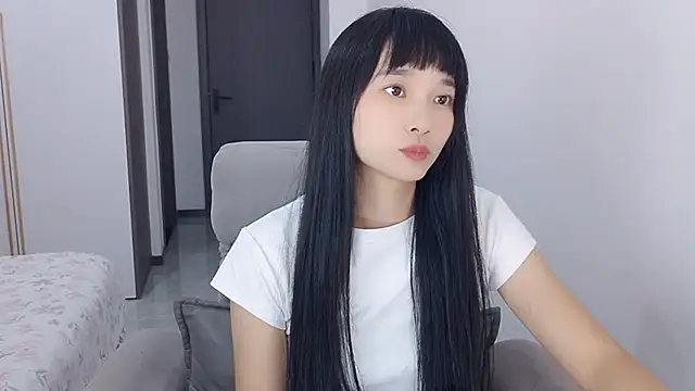 Lisa-3333 online show from October 2, 2025, 1:14 pm