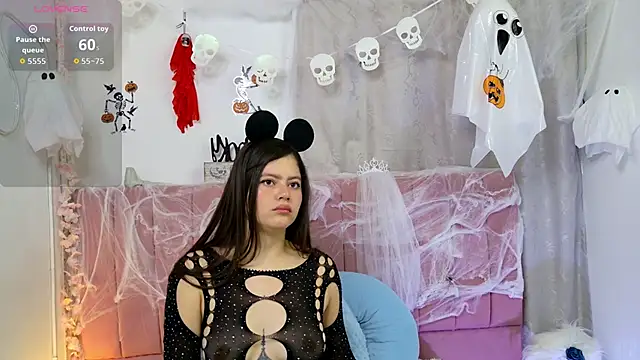 sukilove18 online show from October 17, 2025, 11:17 pm