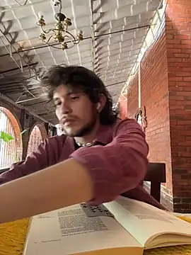 Snapshot of Luxx_14 chatting on September 29, 2025, 6:13 pm Luxx 14 online show from September 29, 2025, 6:13 pm