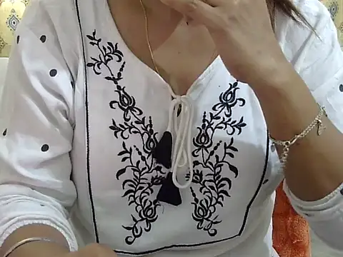 CHAMELI4747 online show from March 7, 2026, 8:54 am