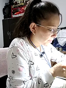 Isabella5 Brown  online show from October 30, 2025, 7:00 pm