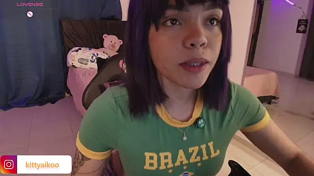 kitty aikooo online show from April 12, 2026, 8:17 am