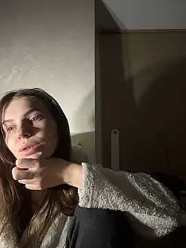 Snapshot of Delilah_Leila chatting on November 20, 2025, 9:47 pm Delilah Leila online show from November 20, 2025, 9:47 pm