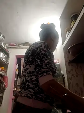 ISHANI-SINGH online show from February 2, 2026, 3:05 am