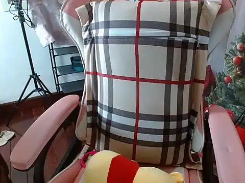 Snapshot of lolibaby chatting on September 25, 2025, 6:19 am lolibaby online show from September 25, 2025, 6:19 am