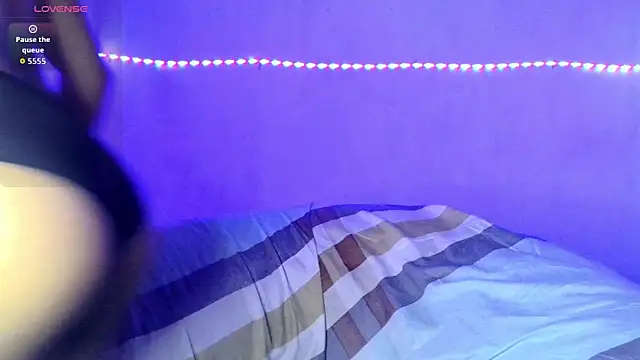 Ari 20  online show from April 16, 2026, 2:56 am