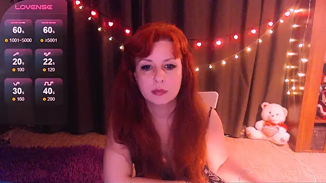 Crystal2207 online show from April 25, 2026, 11:57 pm