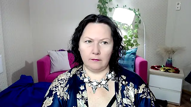 milf hornys online show from November 28, 2025, 4:40 pm