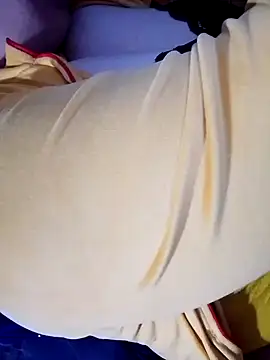 Hnonasix89 online show from April 14, 2026, 8:58 pm