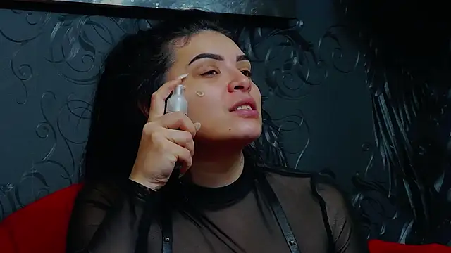 DevashaQueenX online show from April 3, 2026, 7:26 am