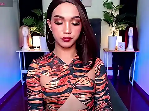 Snapshot of UrasianBIGcock696 chatting on October 4, 2025, 8:27 am UrasianBIGcock696 online show from October 4, 2025, 8:27 am