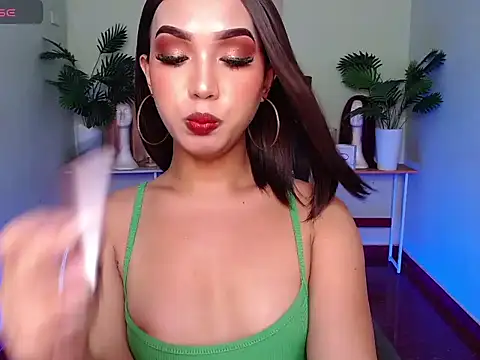 Snapshot of UrasianBIGcock696 chatting on October 13, 2025, 7:54 am UrasianBIGcock696 online show from October 13, 2025, 7:54 am