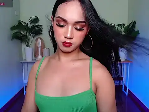 Snapshot of UrasianBIGcock696 chatting on October 9, 2025, 11:44 am UrasianBIGcock696 online show from October 9, 2025, 11:44 am