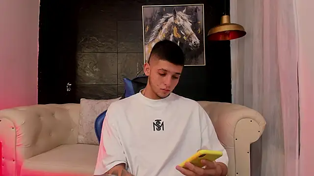 Snapshot of Mathewboy1 chatting on September 23, 2025, 11:28 am Mathewboy1 online show from September 23, 2025, 11:28 am