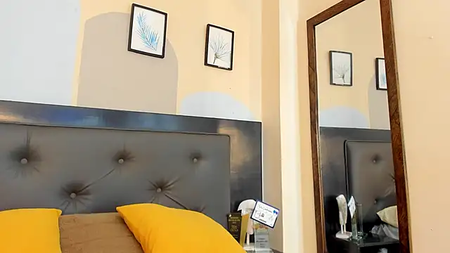 Mathewboy1 online show from April 18, 2026, 11:34 am