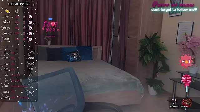 LiSinDoll online show from October 6, 2025, 1:29 am