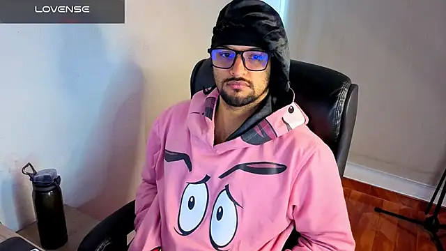 Ernesto-Rodriguez82 online show from April 2, 2026, 11:39 am