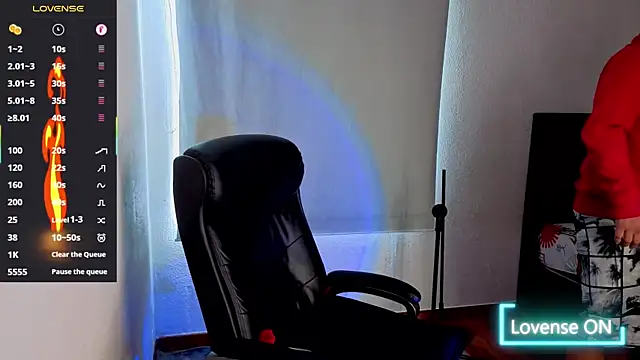 Snapshot of Ernesto-Rodriguez82 chatting on November 8, 2025, 2:53 pm Ernesto-Rodriguez82 online show from November 8, 2025, 2:53 pm