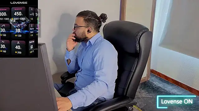 Snapshot of Ernesto-Rodriguez82 chatting on September 18, 2025, 12:52 pm Ernesto-Rodriguez82 online show from September 18, 2025, 12:52 pm