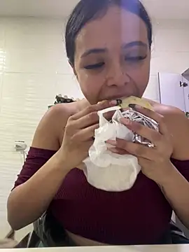 Snapshot of Dhapn_Lennox chatting on February 25, 2026, 2:34 am Dhapn Lennox online show from February 25, 2026, 2:34 am