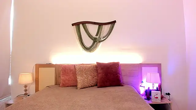 Dakota Mars online show from February 3, 2026, 8:03 pm