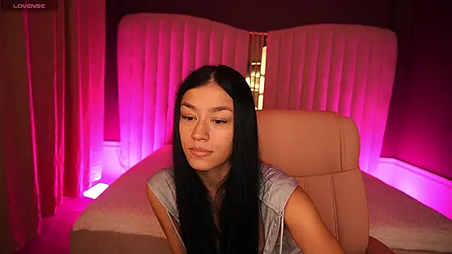 FataleNellie online show from September 24, 2025, 7:53 pm