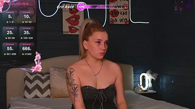 Crystal Jull online show from October 26, 2025, 1:33 pm