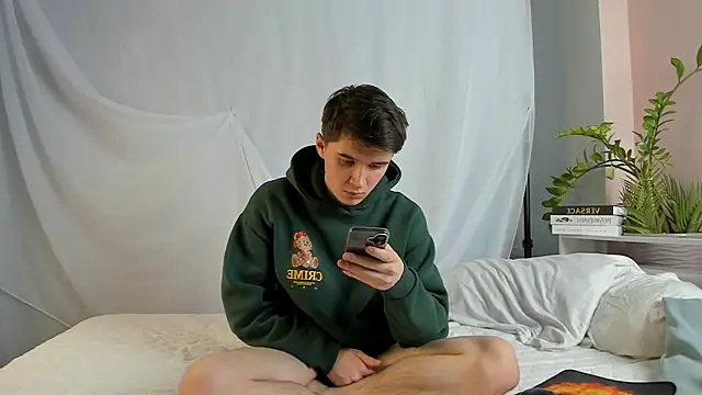 SherlockMax online show from March 25, 2026, 6:51 pm