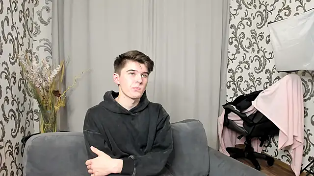 SherlockMax online show from September 26, 2025, 4:47 pm