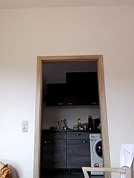 Snapshot of VikaKing chatting on October 28, 2025, 10:47 am VikaKing online show from October 28, 2025, 10:47 am