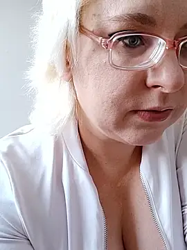 VikaKing online show from January 8, 2026, 12:11 pm