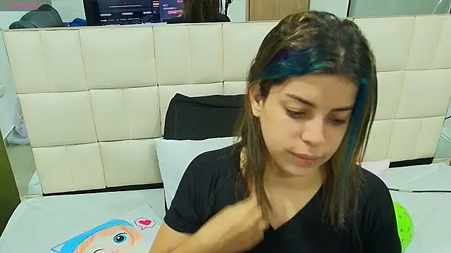 gisell gomez online show from October 27, 2025, 11:22 am